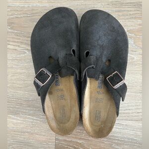 Birkenstock Bostons in Mocha size 39